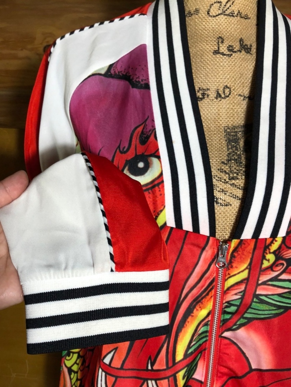 BNWT Adidas Rita Ora Dragon Print Track Jacket - Picture 5 of 7